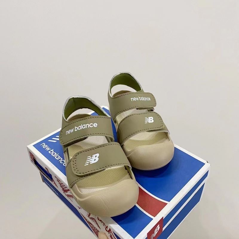 NEW BALANCE SHOES